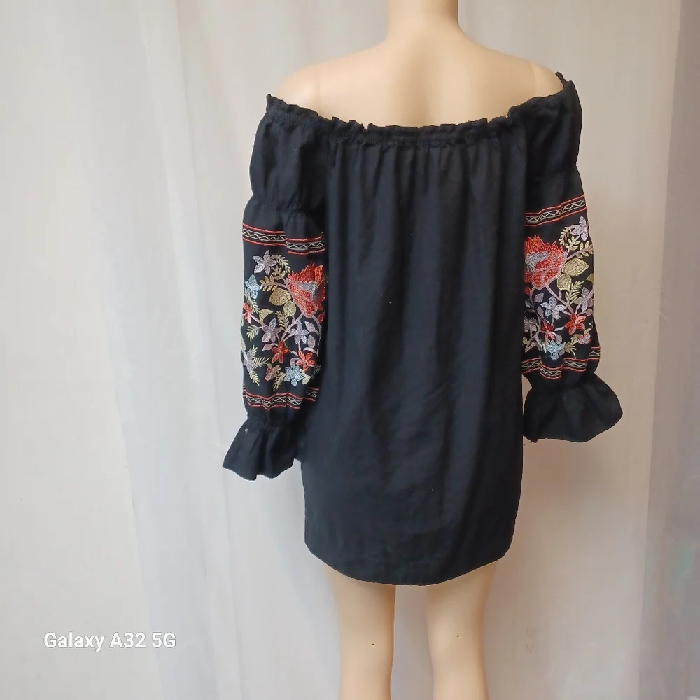 Free People Size XS Embroidered Black Off-Shoulder Dress - Picture 6 of 12